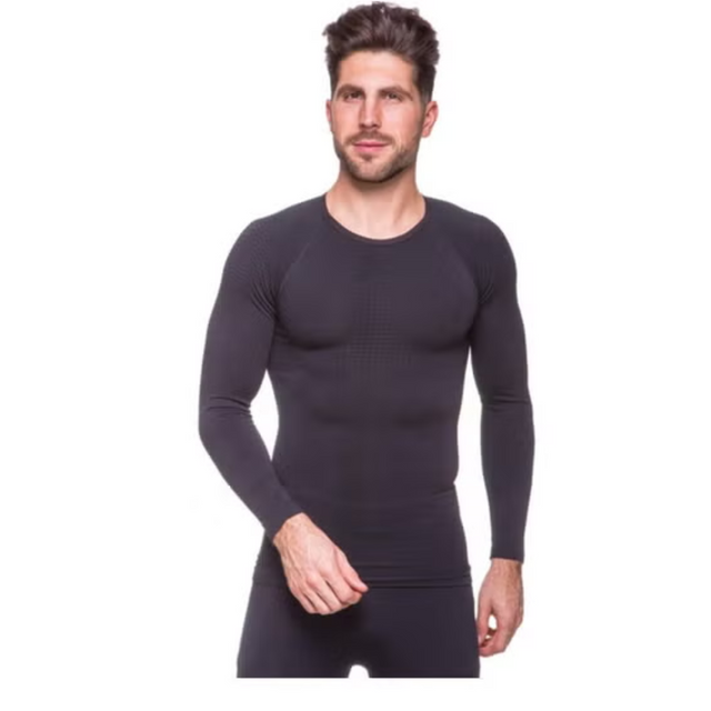 Compression T-shirt with long sleeves