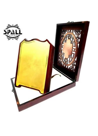 Wooden Trophy Shield Gold/Brown